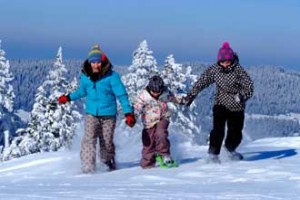 balade familiale en raquettes à Mijoux La Faucille dans l'Ain