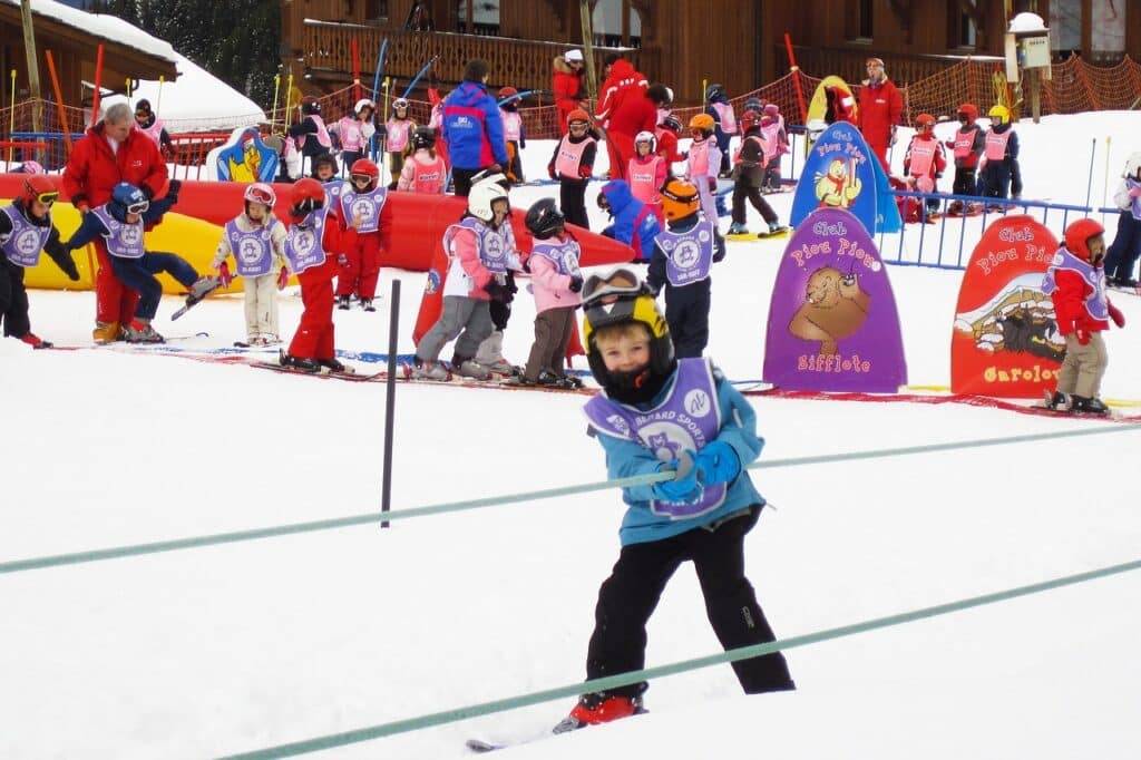 Vacances de ski avec enfants : à quoi penser ?